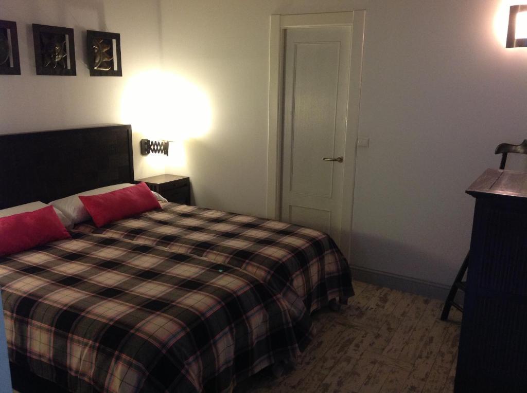 Apartamentos Rurales La Villa De Piedra Cartes Pokój zdjęcie