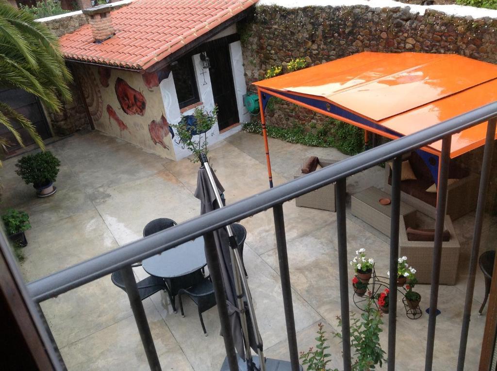 Apartamentos Rurales La Villa De Piedra Cartes Zewnętrze zdjęcie
